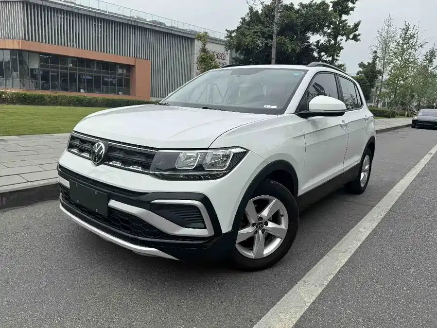 Volkswagen Tukai (T-Cross) Tukai 2023 1.5L Automatic Fashion Edition 2023 — фото 1, купить с доставкой в Москву