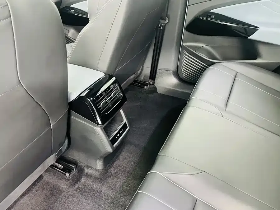 Volkswagen ID.4 X ID.4 X 2025 Smart Edition Pure Smart Edition 2024 — миниатюра 5