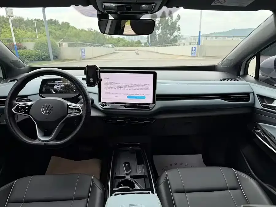 Volkswagen ID.4 X ID.4 X 2025 Smart Edition Pure Smart Edition 2025 — миниатюра 2