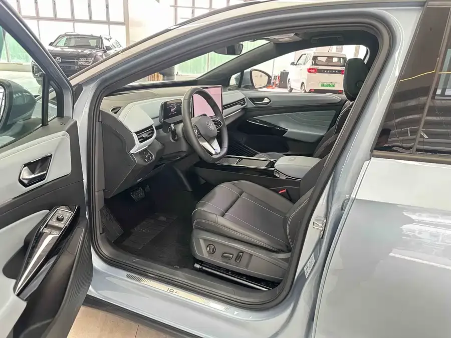 Volkswagen ID.4 X ID.4 X 2025 Model Smart Edition Pure Smart Edition 2024 — миниатюра 3