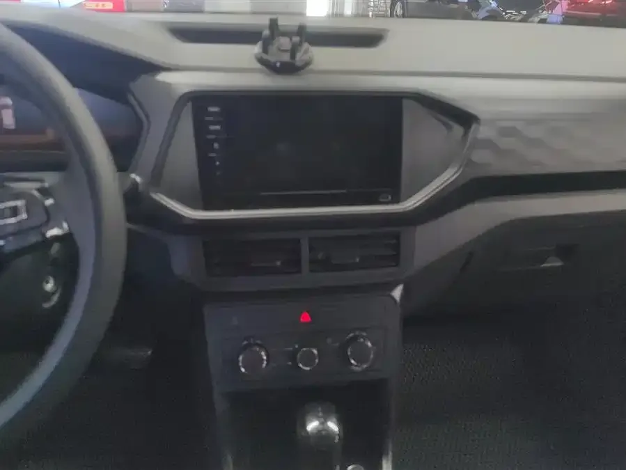 Volkswagen Tukai (T-Cross) Tukai 2023 facelift 1.5L automatic fashion version 2025 — миниатюра 4