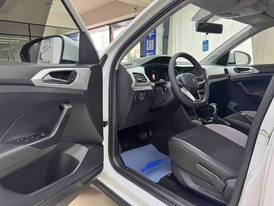 Volkswagen Tacqua Tanying 2021 1.5L Automatic Joy-Link Edition 2022 — миниатюра 4