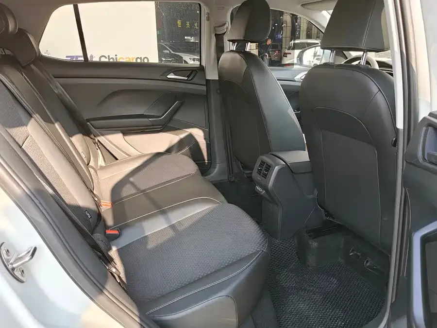 Volkswagen Tacqua Tanying 2023 200TSI DSG R-Line Intelligent Connected Edition 2023 — миниатюра 3