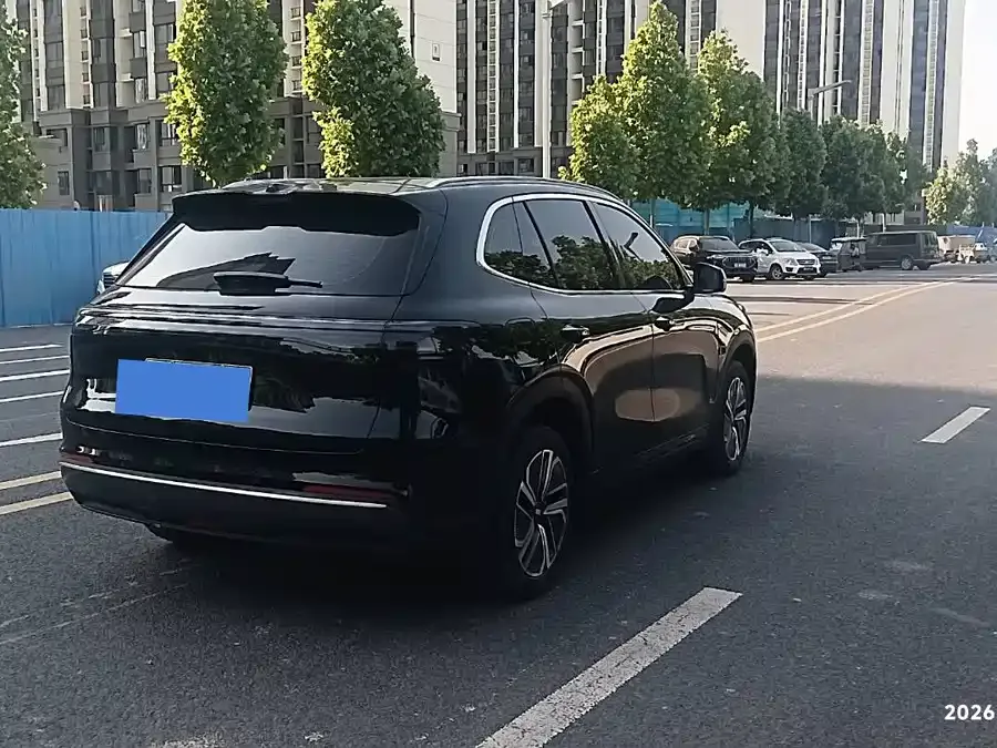 Geely Galaxy Starship 7 Galaxy Starship 7 2026 Model 135km Smart Navigation Edition 2026 — миниатюра 3