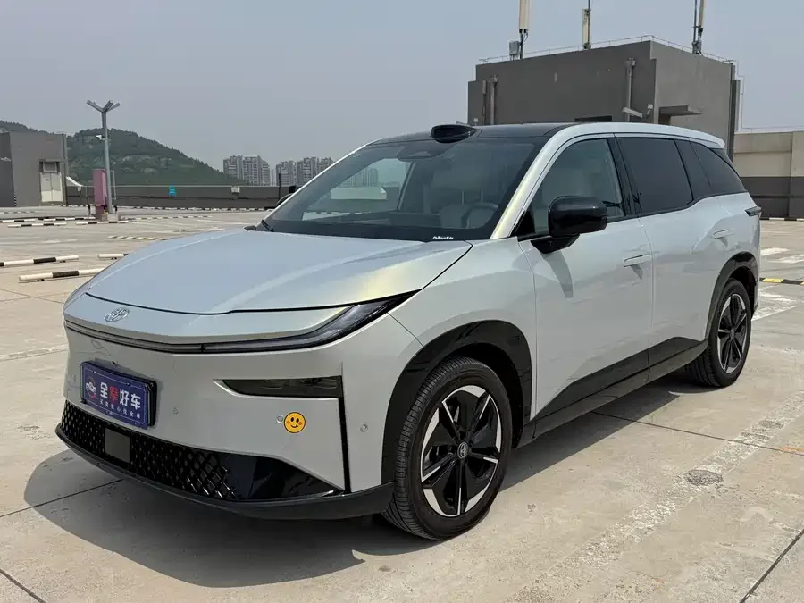 Toyota BZ3X Bozhi 3X 2025 520 Pro LiDAR Edition 2025 — фото 1, купить с доставкой в Москву