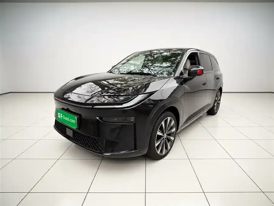 Toyota BZ3X Bozhi 3X 2025 610 Max 2025 — фото 1, купить с доставкой в Москву