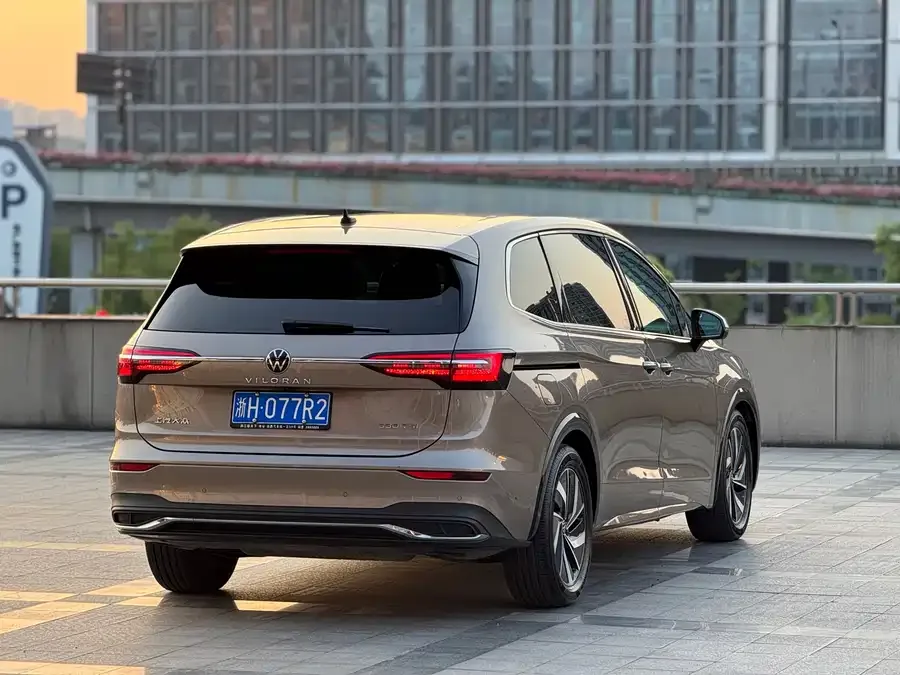 Volkswagen Viloran Weiran 2022 330TSI Deluxe Edition 2022 — миниатюра 2