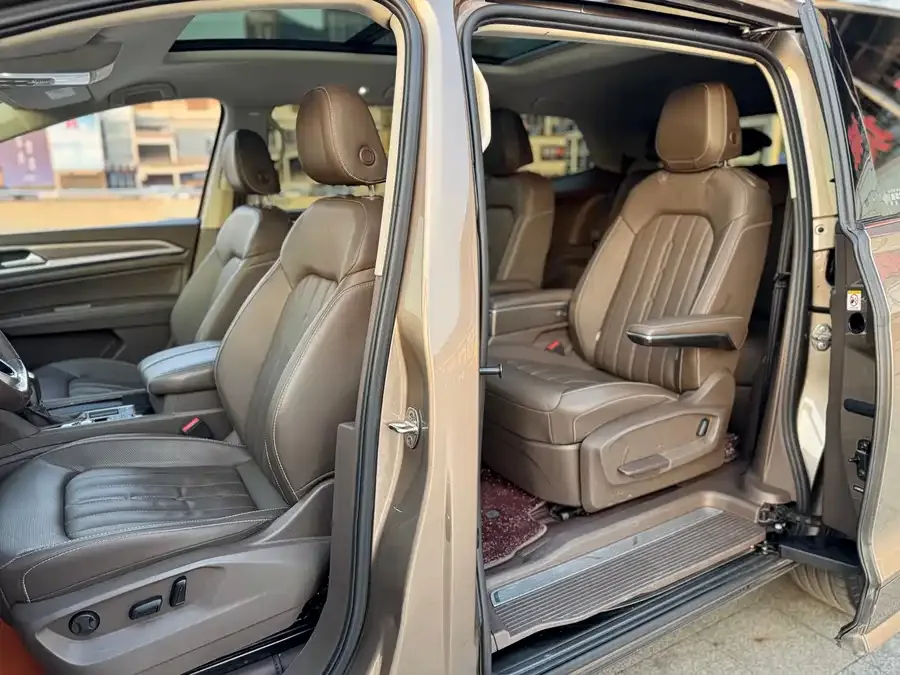 Volkswagen Viloran Weiran 2022 330TSI Deluxe Edition 2022 — миниатюра 4