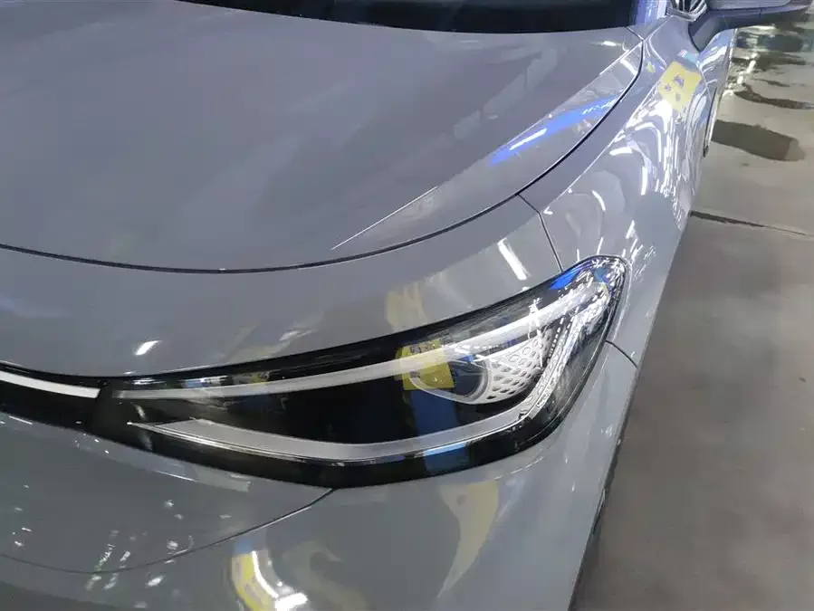 Volkswagen ID.4 CROZZ ID.4 CROZZ 2024 Pure Enjoyment Limited Edition 2024 — миниатюра 2