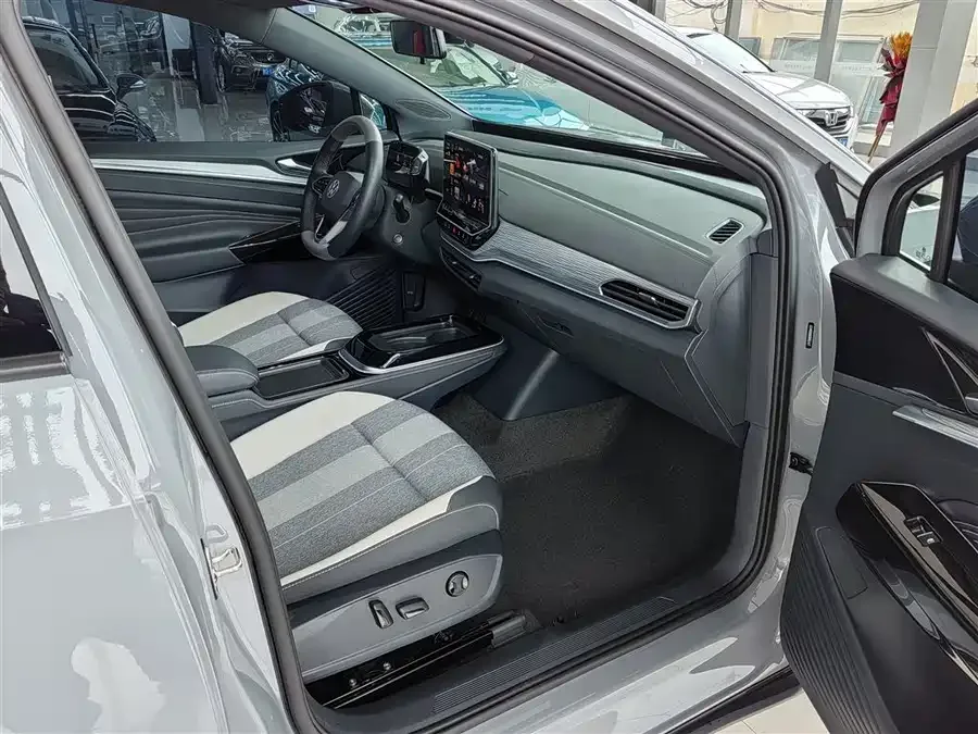 Volkswagen ID.4 CROZZ ID.4 CROZZ 2024 Pure Enjoyment Limited Edition 2024 — миниатюра 5