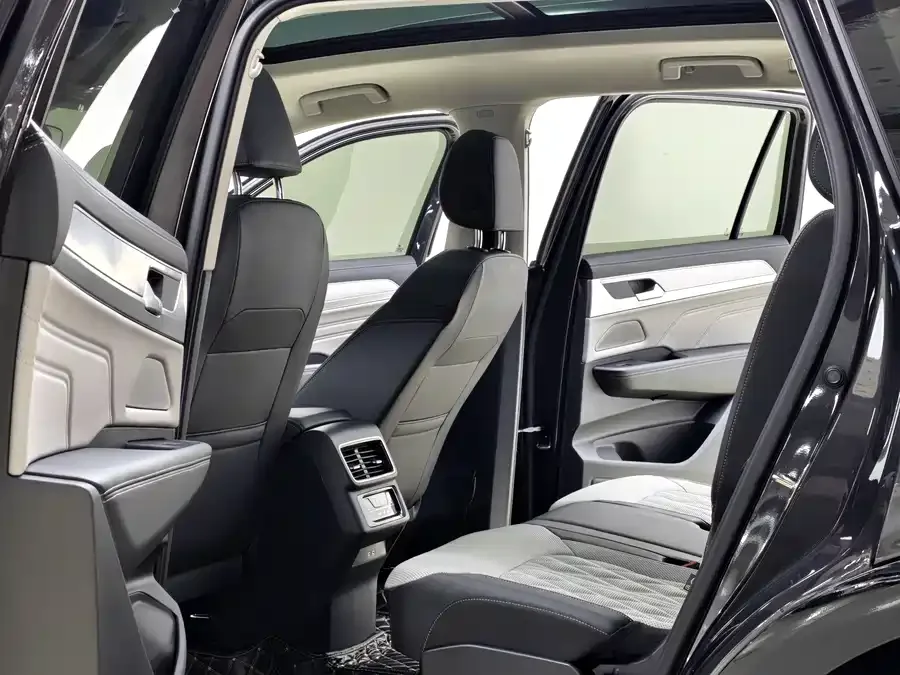 Volkswagen Tavendor 2023 Range Rover 330TSI Elite Touring Edition 2022 — миниатюра 2