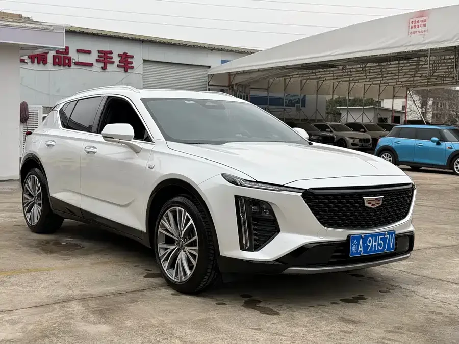 Cadillac GT4 2023 25T Luxury Edition 2023 — миниатюра 3