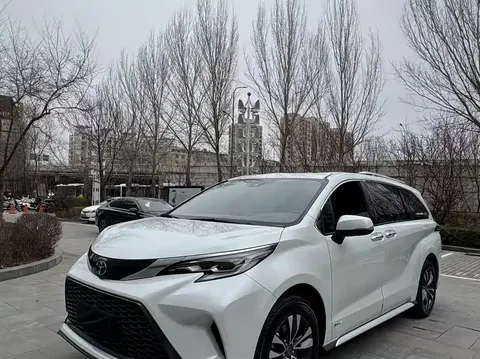Toyota Granvia 2025 купить в Москве