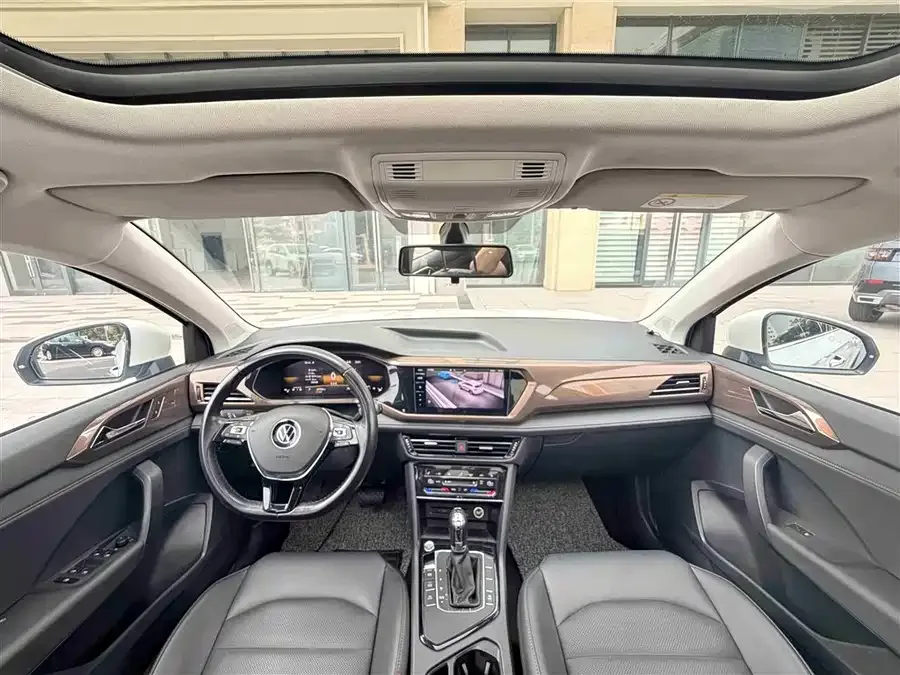 Volkswagen Tiguan (Tharu) Tuyue 2022 280TSI 2WD Luxury Edition 2023 — миниатюра 2
