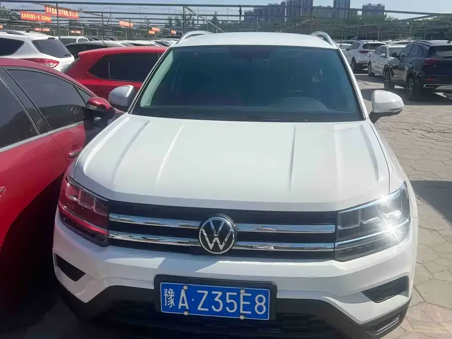 Volkswagen Tiguan (Tharu) 2021 Tuyue 280TSI 2WD Fashion Edition 2022 — миниатюра 2