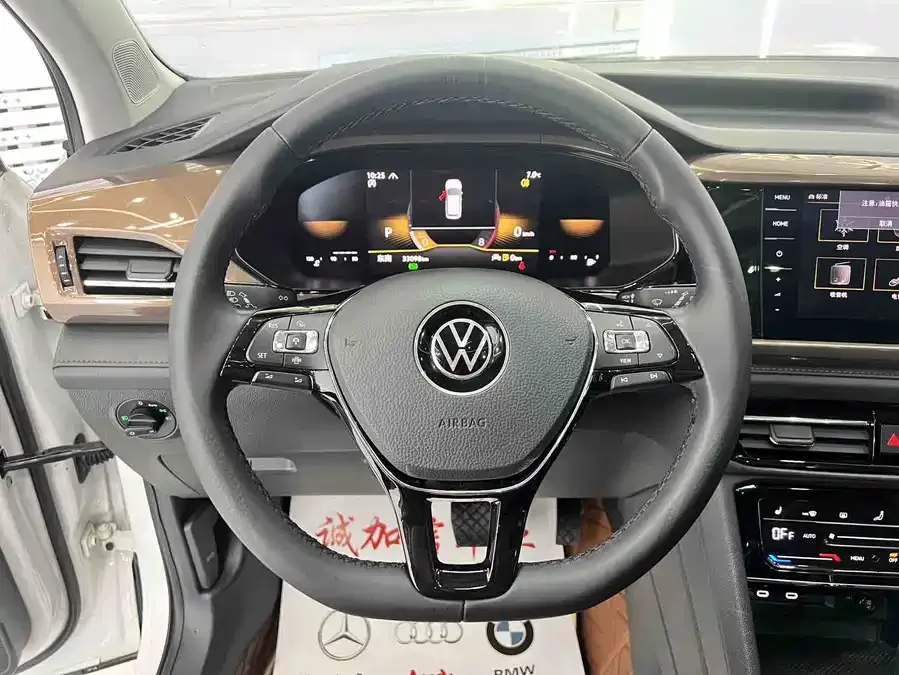 Volkswagen Tiguan (Tharu) Tuyue 2022 280TSI 2WD Luxury Edition 2022 — миниатюра 5