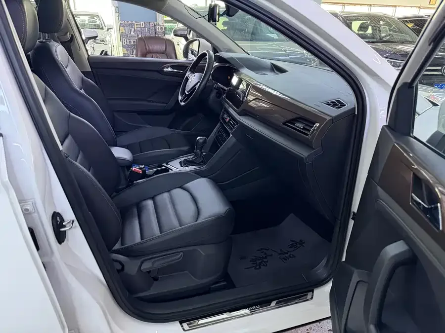 Volkswagen Tiguan (Tharu) Tuyue 2022 280TSI 2WD Luxury Edition 2022 — миниатюра 5