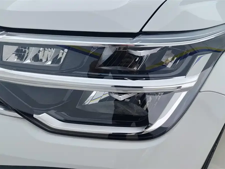 Volkswagen Tiguan (Tharu) Tuyue 2024 300TSI 2WD Bright Moon Edition 2025 — миниатюра 2