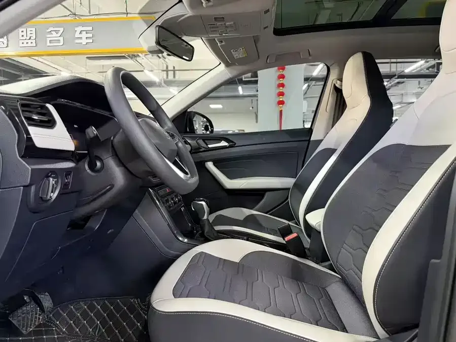 Volkswagen Tiguan (Tharu) 2026 Tiguan 1.5L Sharp Edition 2026 — миниатюра 2