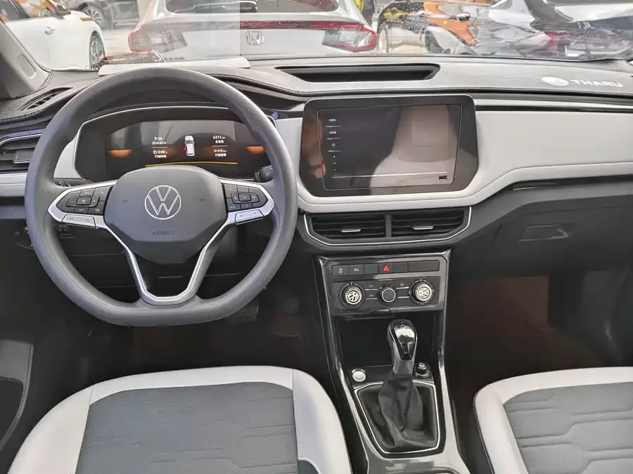 Volkswagen Tiguan (Tharu) 2026 Tiguan 300TSI Sharp Edition 2026 — миниатюра 2