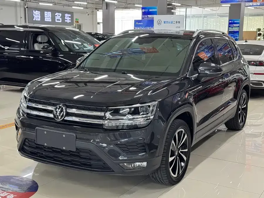 Volkswagen Tiguan (Tharu) Tuyue 2022 280TSI 2WD Luxury Edition 2023 — фото 1, купить с доставкой в Москву