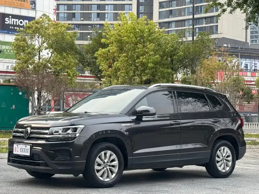 Volkswagen Tiguan (Tharu) 2022 Tuyue 280TSI 2WD Fashion Edition 2022 — фото 1, купить с доставкой в Москву