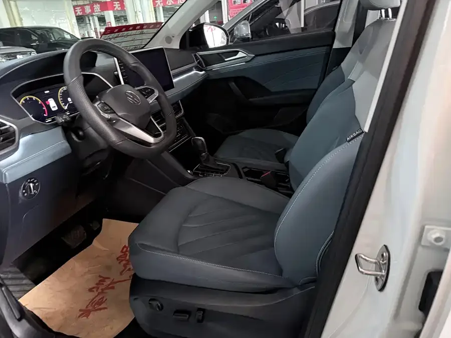 Volkswagen Tiguan (Tharu) Tuyue 2024 300TSI 2WD Moon Edition 2024 — миниатюра 4