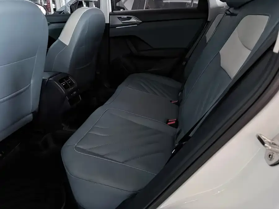 Volkswagen Tiguan (Tharu) Tuyue 2024 300TSI 2WD Moon Edition 2024 — миниатюра 5