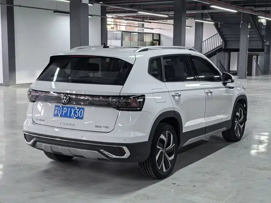 Volkswagen Tiguan (Tharu) Tuyue 2024 300TSI 2WD Full Moon Edition 2024 — миниатюра 2
