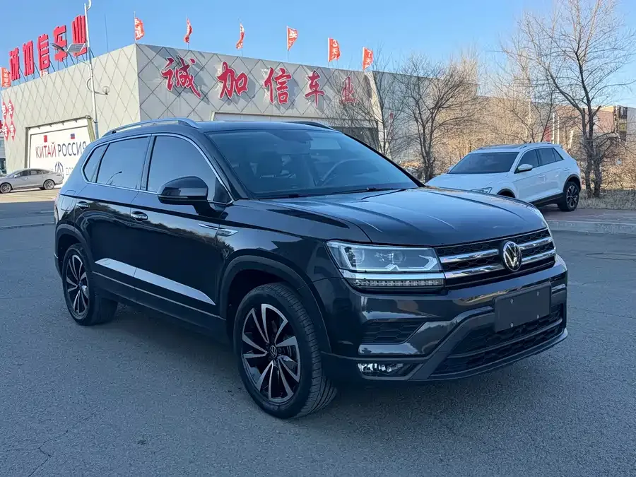 Volkswagen Tiguan (Tharu) Tuyue 2022 280TSI 2WD Luxury Edition 2022 — миниатюра 3
