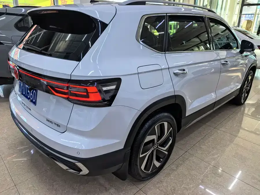 Volkswagen Tiguan (Tharu) Tuyue 2024 300TSI 2WD Full Moon Edition 2024 — миниатюра 2
