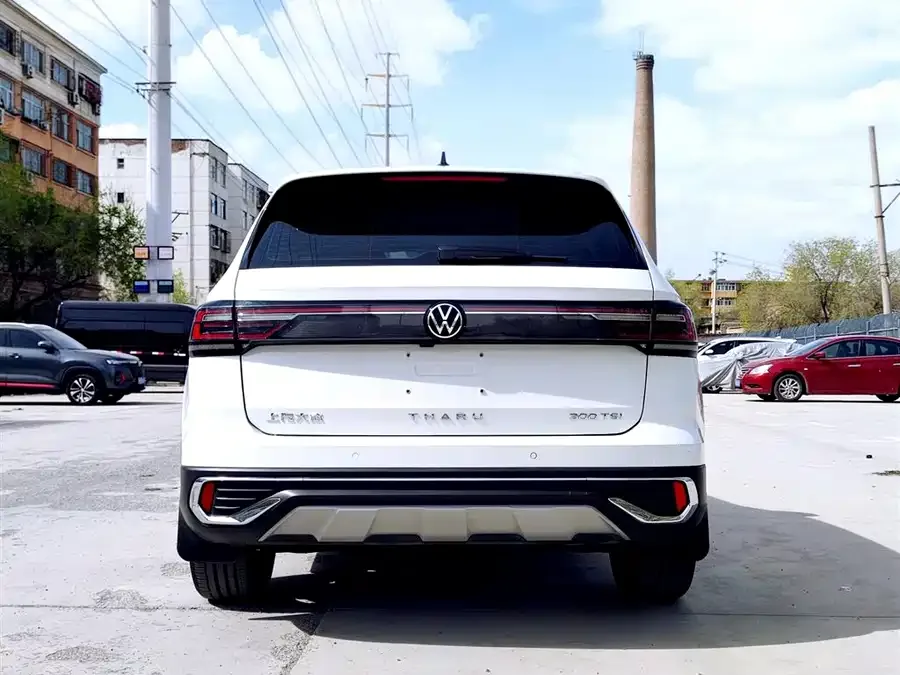 Volkswagen Tiguan (Tharu) Tuyue 2023 300TSI 2WD Full Moon Edition 2024 — миниатюра 2