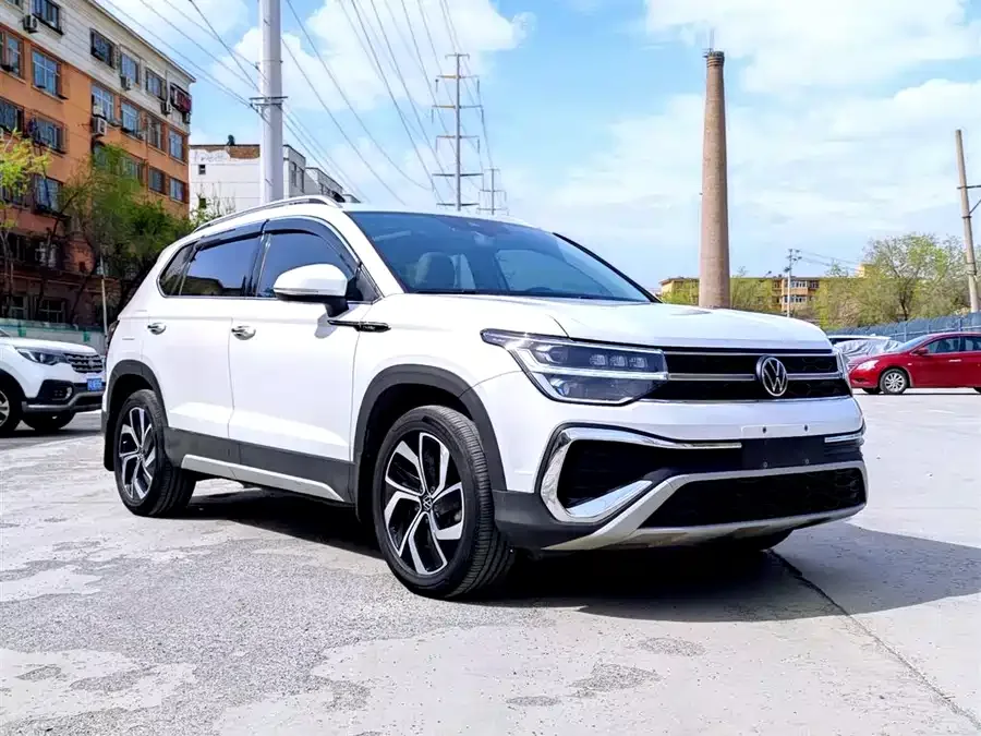 Volkswagen Tiguan (Tharu) Tuyue 2023 300TSI 2WD Full Moon Edition 2024 — миниатюра 3