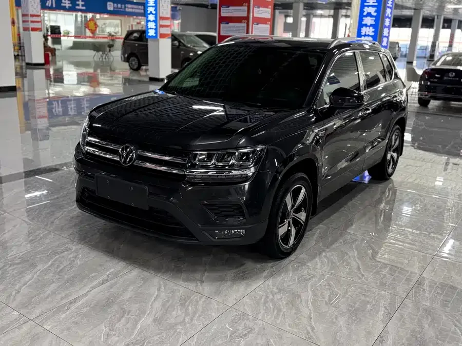 Volkswagen Tiguan (Tharu) Tuyue 2022 280TSI 2WD Comfort Edition 2022 — фото 1, купить с доставкой в Москву