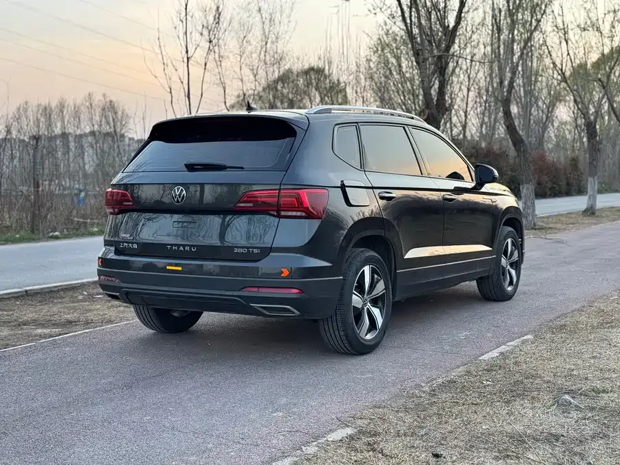 Volkswagen Tiguan (Tharu) Tuyue 2022 280TSI 2WD Comfort Edition 2023 — миниатюра 2
