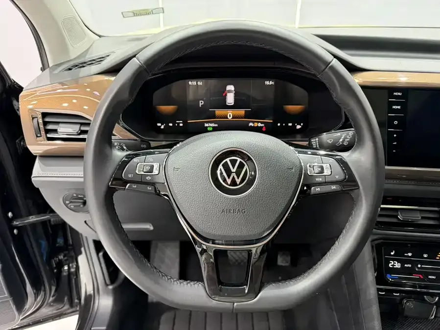 Volkswagen Tiguan (Tharu) Tuyue 2022 280TSI 2WD Luxury Edition 2022 — миниатюра 5