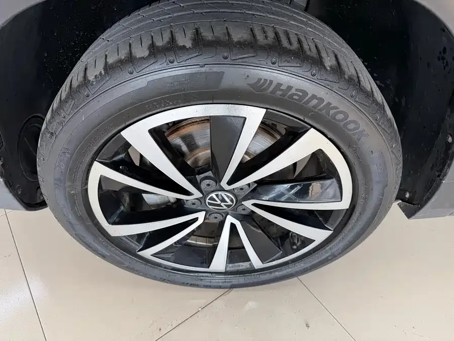 Volkswagen Tiguan (Tharu) Tuyue 2022 280TSI 2WD Luxury Edition 2022 — миниатюра 2