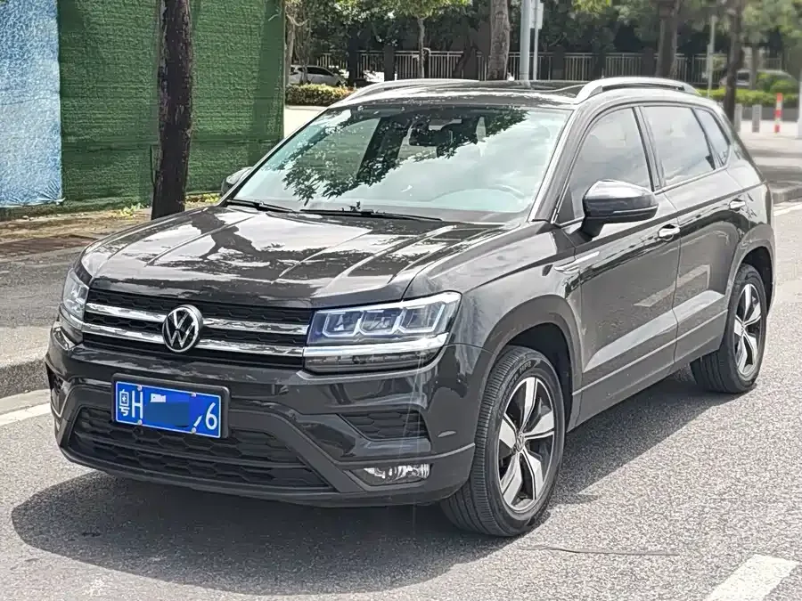 Volkswagen Tiguan (Tharu) 2021 Tuyue 280TSI 2WD Comfort Edition 2022 — фото 1, купить с доставкой в Москву