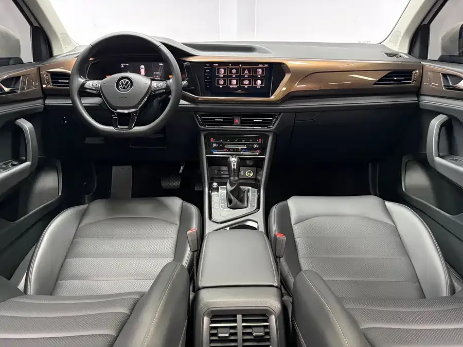 Volkswagen Tiguan (Tharu) Tuyue 2022 280TSI 2WD Luxury Edition 2023 — миниатюра 5
