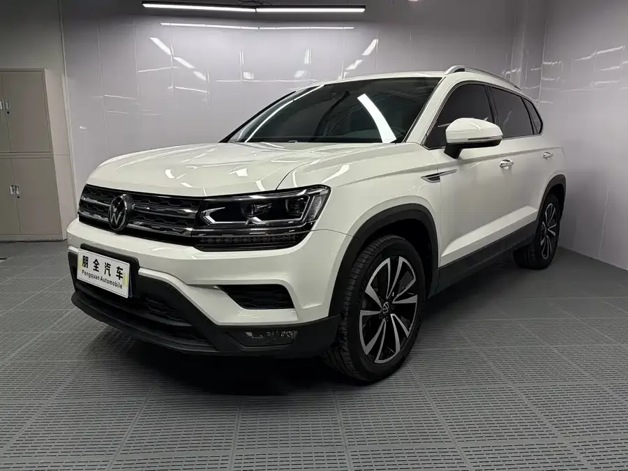 Volkswagen Tiguan (Tharu) Tuyue 2022 280TSI 2WD Luxury Edition 2023 — фото 1, купить с доставкой в Москву