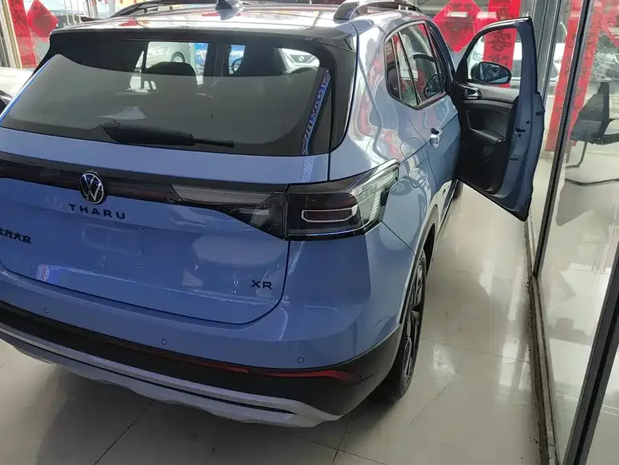 Volkswagen Tiguan (Tharu) Tuyue 2025 New 300TSI Ruixiang Edition 2024 — миниатюра 3