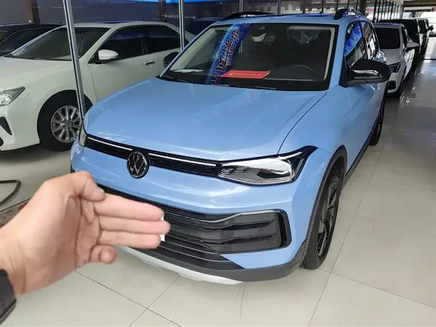 Volkswagen Tiguan (Tharu) Tuyue 2025 New 300TSI Ruixiang Edition 2024 — фото 1, купить с доставкой в Москву