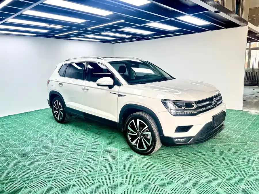 Volkswagen Tiguan (Tharu) Tuyue 2022 280TSI 2WD Luxury Edition 2022 — миниатюра 3
