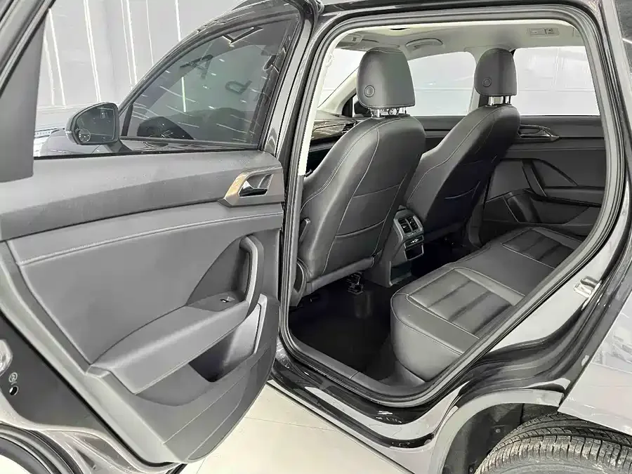 Volkswagen Tiguan (Tharu) Tuyue 2022 280TSI 2WD Luxury Edition 2022 — миниатюра 4