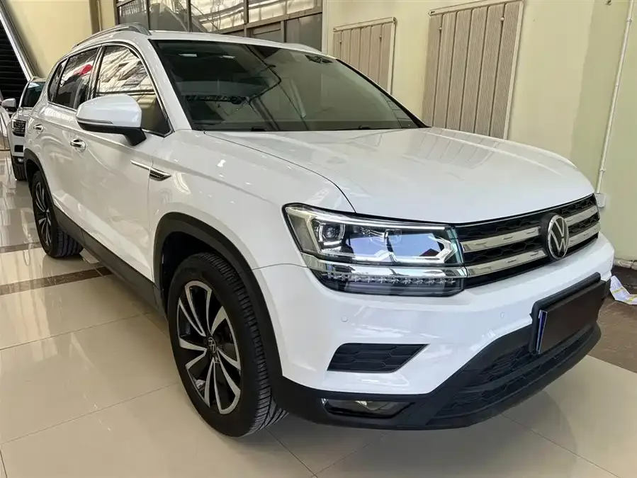 Volkswagen Tiguan (Tharu) Tuyue 2022 280TSI 2WD Luxury Edition 2022 — миниатюра 3