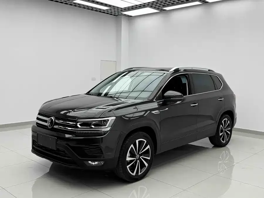 Volkswagen Tiguan (Tharu) Tuyue 2022 280TSI 2WD Luxury Edition 2022 — фото 1, купить с доставкой в Москву