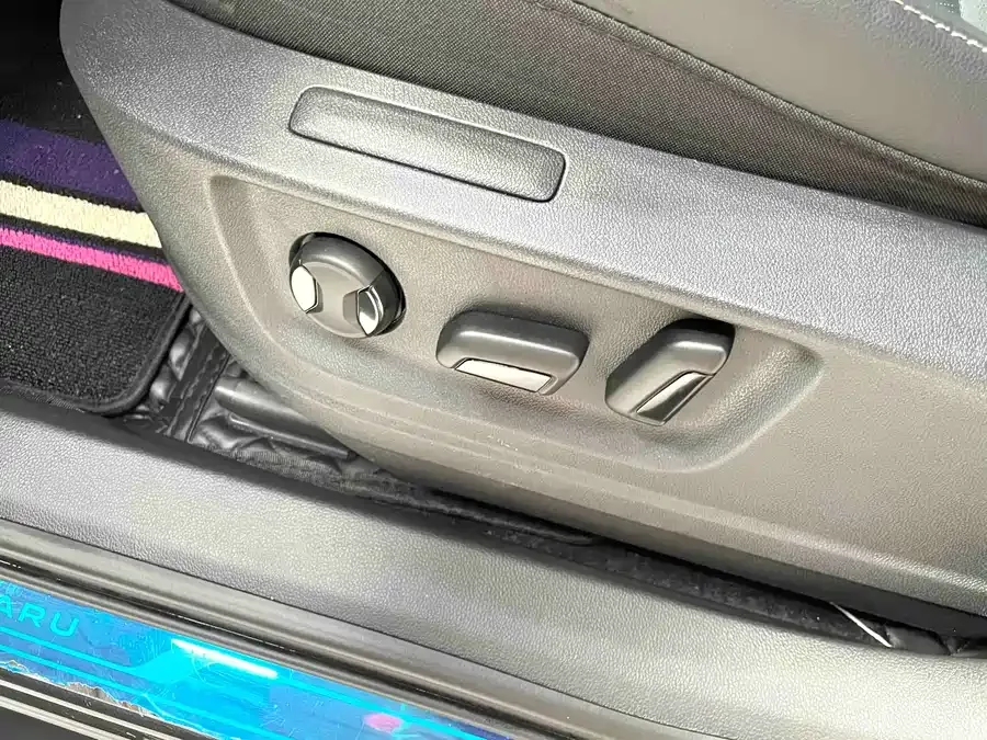 Volkswagen Tiguan (Tharu) Tuyue 2022 280TSI 2WD Luxury Edition 2022 — миниатюра 4