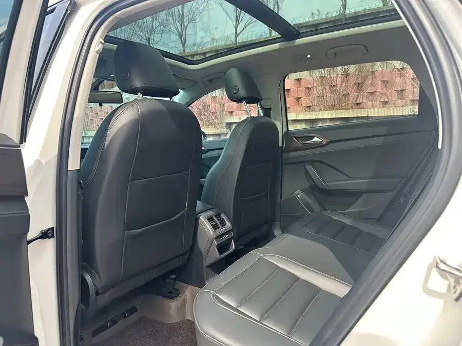 Volkswagen Tiguan (Tharu) Tuyue 2022 280TSI 2WD Luxury Edition 2023 — миниатюра 2
