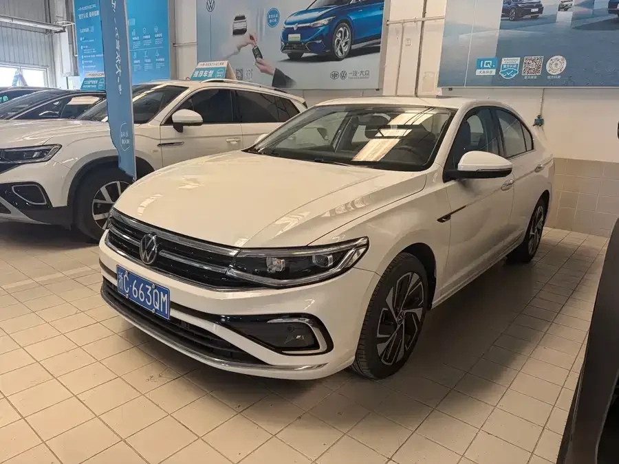 Volkswagen Bora Bora 2024 300TSI DSG Premium Edition 2024 — фото 1, купить с доставкой в Москву