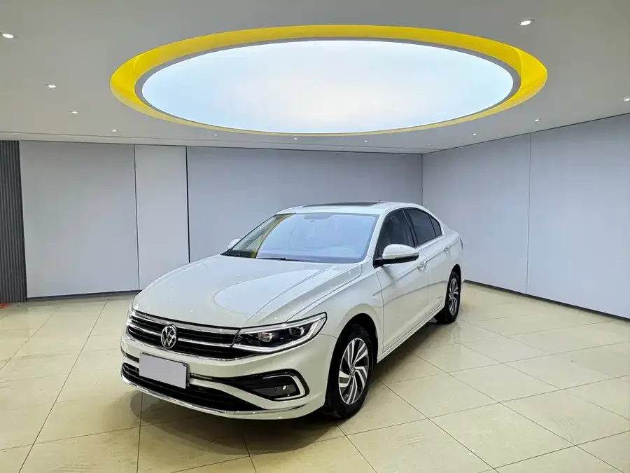 Volkswagen Bora Bora 2023 200TSI DSG Joy Edition 2023 — фото 1, купить с доставкой в Москву